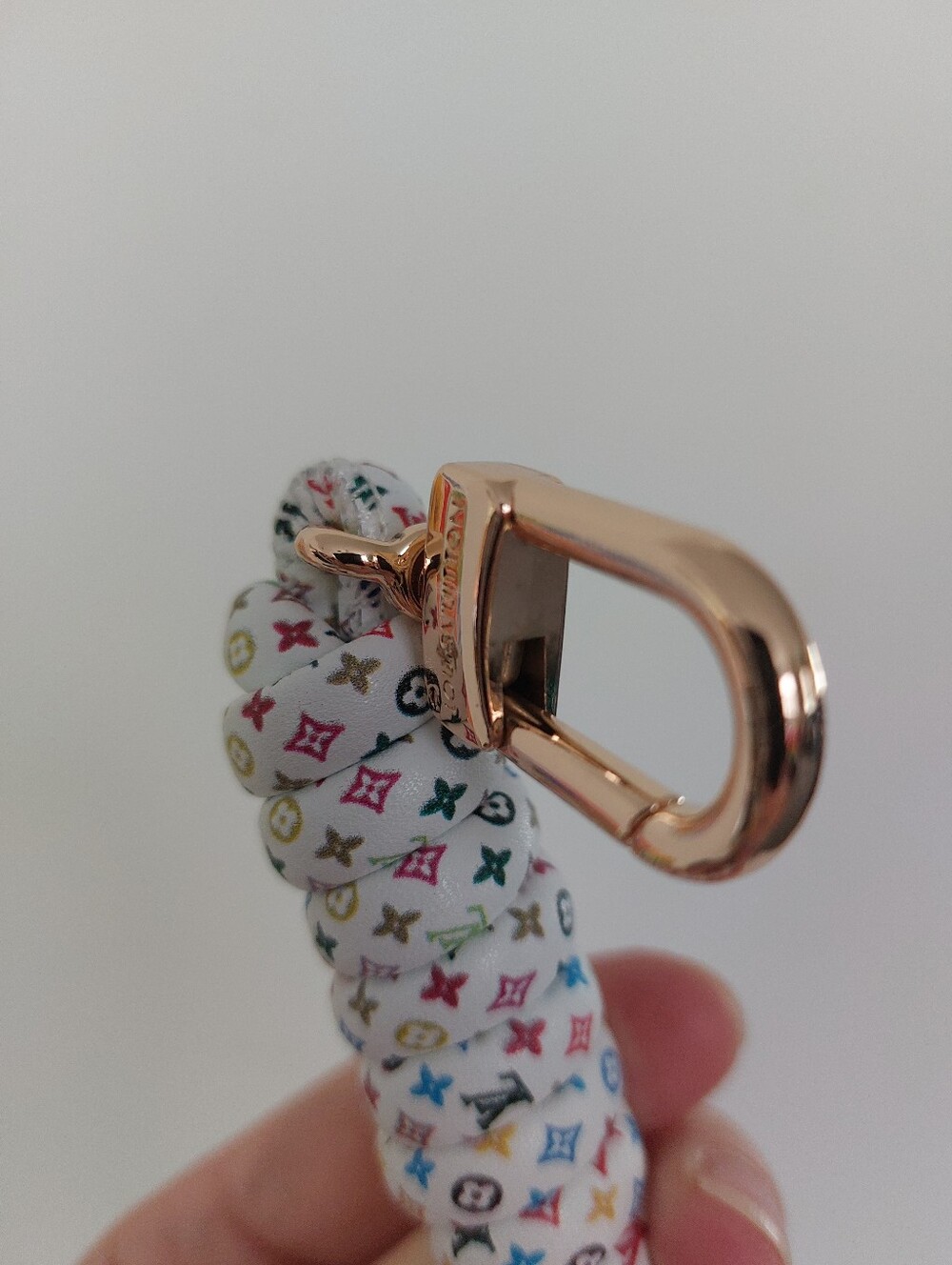 Multicolor Paracord Bag Keychain - Picture 4 of 5